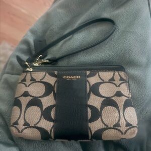 Coach Signature Black and Tan Wristlet